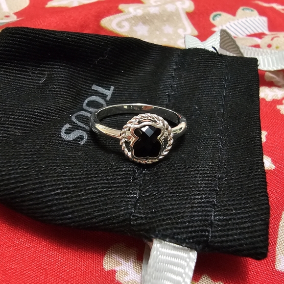 Tous Black Onyx Silver Bear Motif Ring - Picture 3 of 6